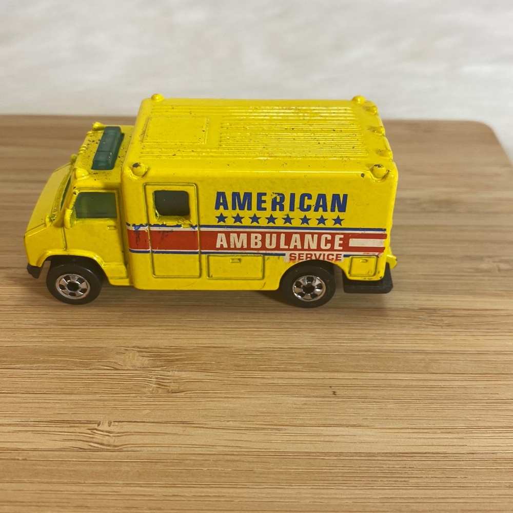 1988 Hot Wheels Blackwell American Ambulance